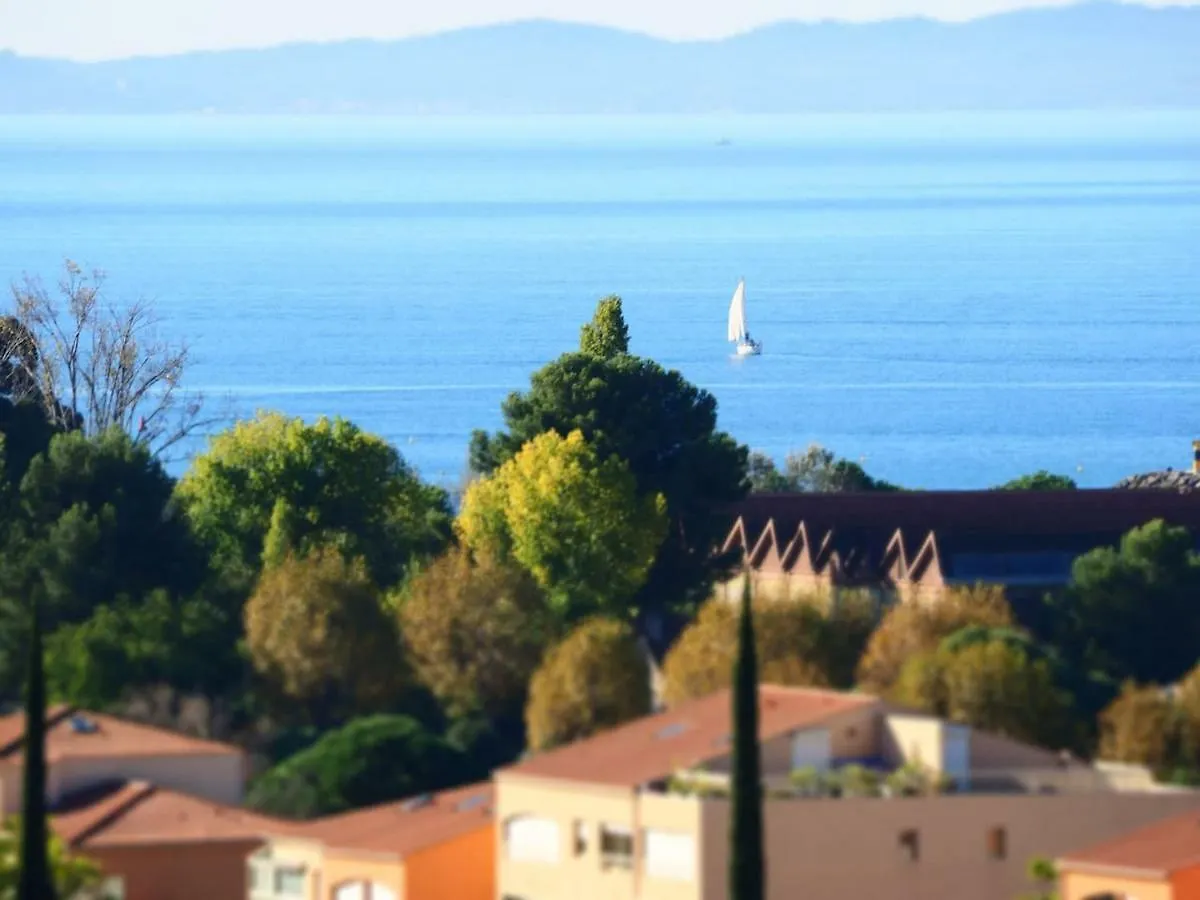 La Londe La Mer : appartement proche plages&vue superbe sur les îles d'or 0*, La Londe-les-Maures France