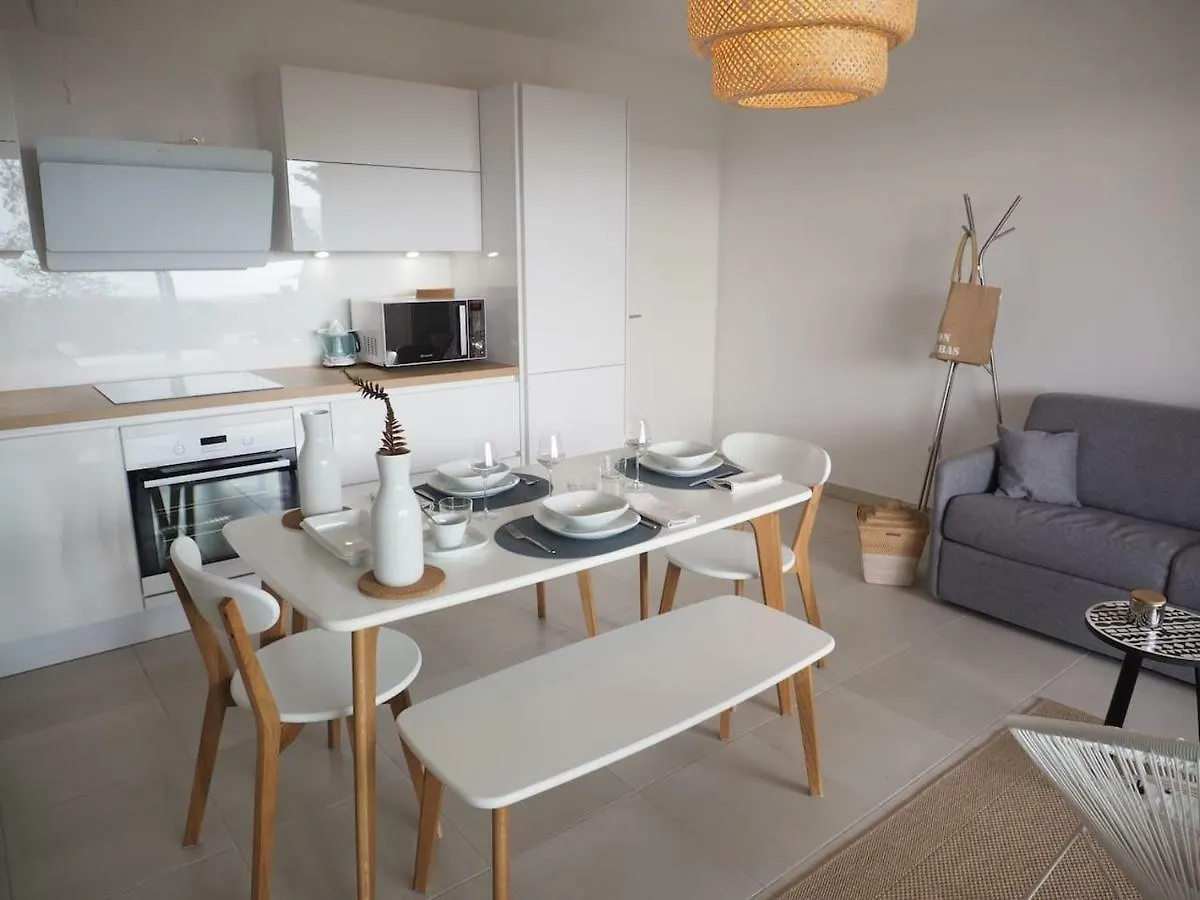 La Londe La Mer : appartement proche plages&vue superbe sur les îles d'or